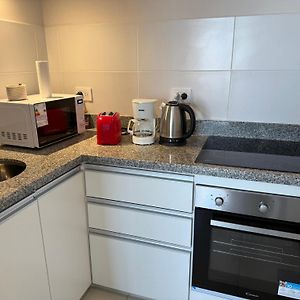 Monoambiente , Excelente Ubicacion , Cercano A Hospitales Y Principales Universidades, Opcional Cochera